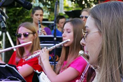 domingo-ser-de-m-sica-e-brincadeiras-no-parque-municipal