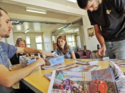 contribuintes-come-am-a-receber-os-carn-s-do-iptu