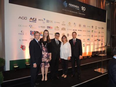 prefeito-prestigia-a-posse-do-novo-presidente-da-aci