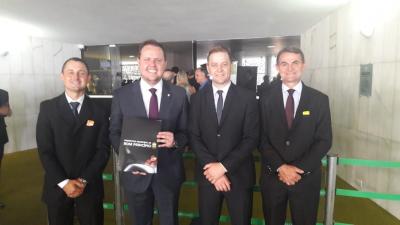 autoridades-voltam-de-bras-lia-esperan-osas