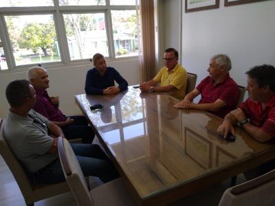 bom-princ-pio-e-ca-ter-o-a-o-conjunta