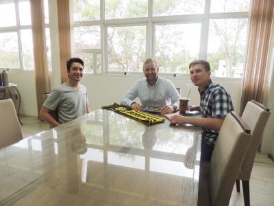 interc-mbio-ganha-contornos-jovens