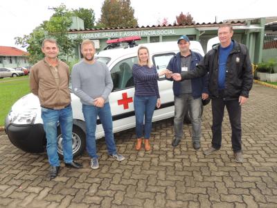 munic-pio-recebe-nova-ambul-ncia