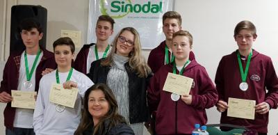 sinodal-condecora-destaques-em-exatas