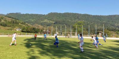 economia-de-gols-na-abertura-do-municipal