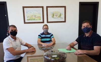 munic-pios-firmam-acordo-para-asfalto