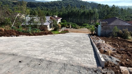 pavimentacoes-comunitarias-avancam-na-sede-e-interior