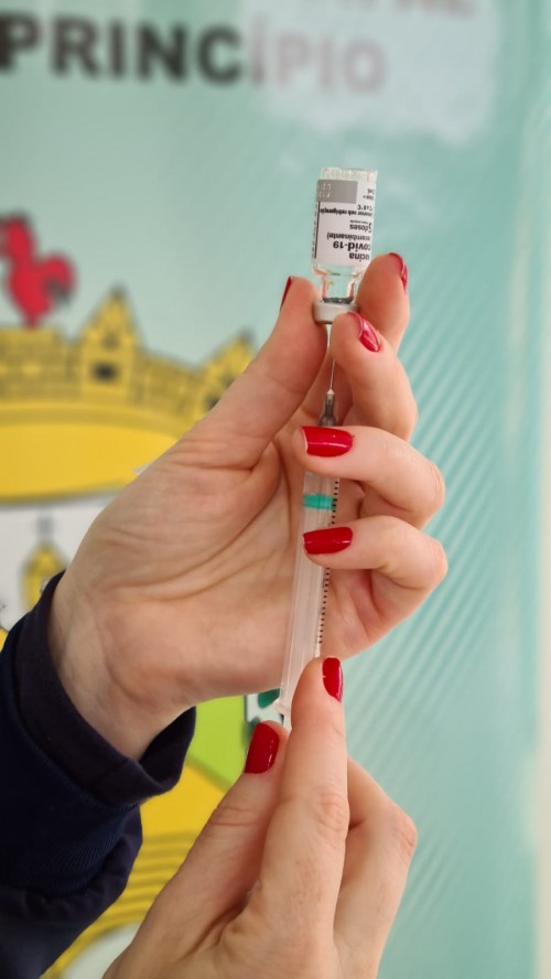 autorizada-a-vacinacao-de-lactantes-e-a-antecipacao-da-segunda-dose