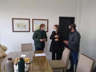 secretaria-de-estado-regina-becker-visita-bom-principio-e-defende-a-causa-animal