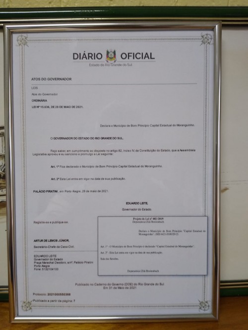 deputada-zila-breitenbach-entrega-certificado-a-bom-principio