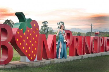 pamela-thaissa-mayer-de-lima-representa-bom-principio-em-concurso-de-beleza