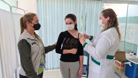 galerinha-dos-13-anos-ja-pode-se-vacinar