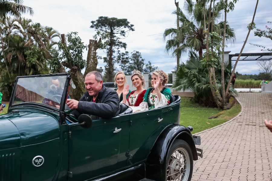 294634902_5601897553155088_584832409943512748_n (1).jpg