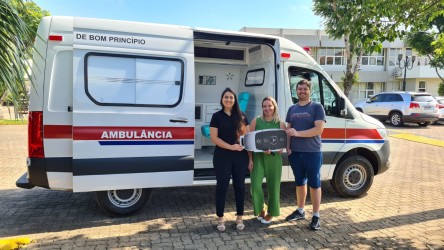 saude-recebe-ambulancia-nova-2