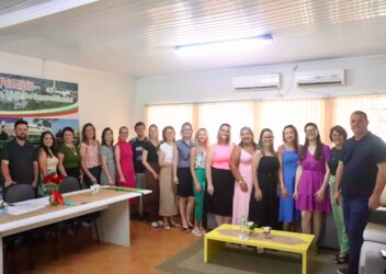 novas-direcoes-das-emefs-participam-de-reuniao-com-a-smecd