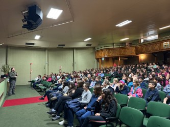 prevencao-e-respeito-em-pauta-alunos-participam-de-palestra-sobre-bullying-e-cyberbullying