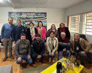 novos-conselheiros-tomam-posse-no-conselho-municipal-de-turismo