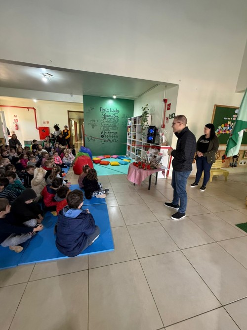 emei-moranguinho-inaugura-novo-espaco-da-leitura-em-parceria-com-a-madesa-moveis