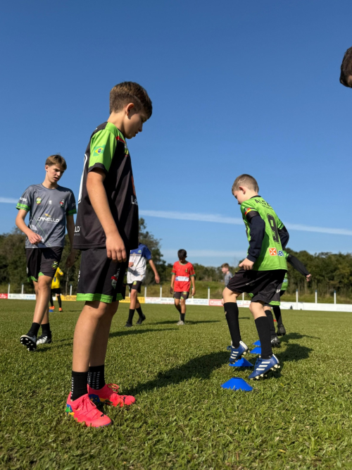 pequenos-craques-projeto-une-esporte-educacao-e-valores