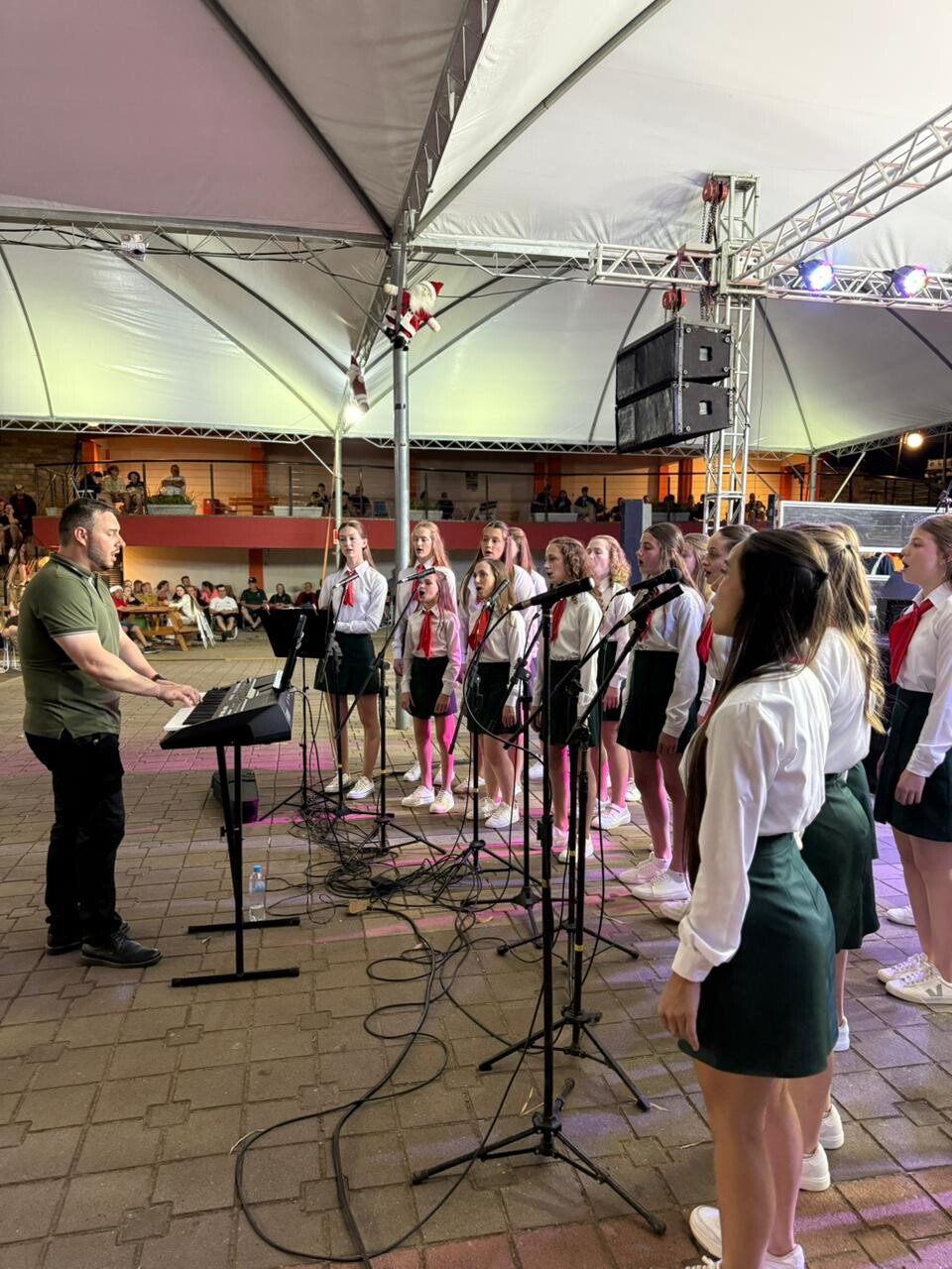 WhatsApp Image 2025-12-01 at 17.35.24.jpeg