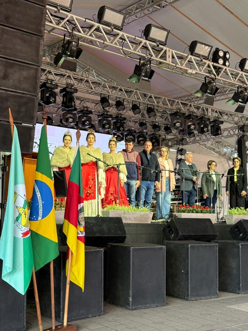 grande-publico-prestigia-programacao-cultural-de-domingo-pelos-44-anos-de-bom-principio